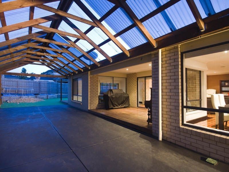 9 Glenshee Drive, Lynbrook VIC 3975