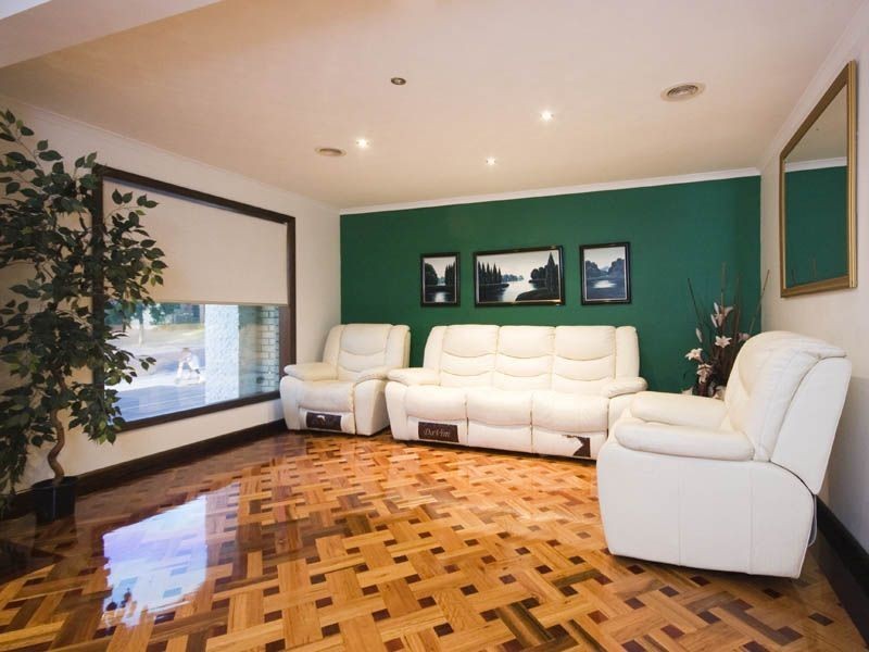 9 Glenshee Drive, Lynbrook VIC 3975