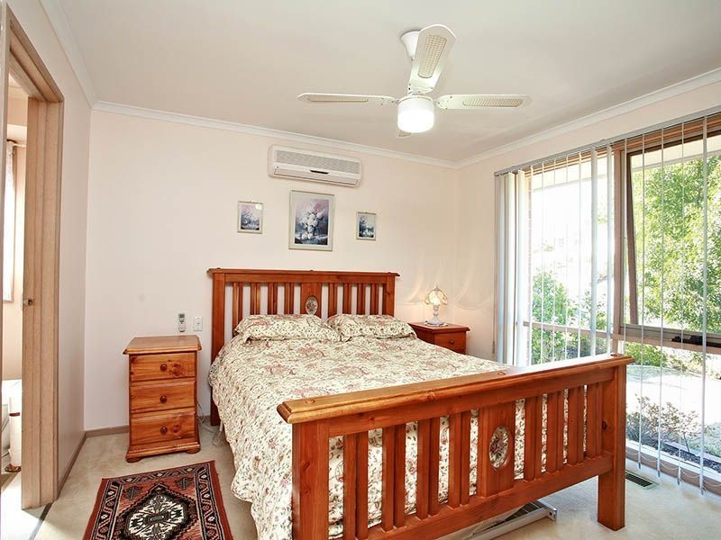 2 Scoble Place, Narre Warren VIC 3805