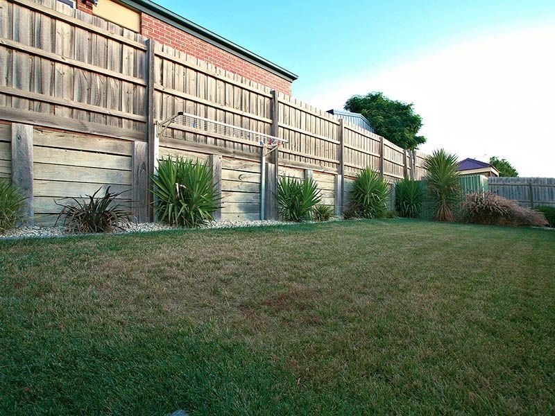 35 Grange Circuit, Beaconsfield VIC 3807