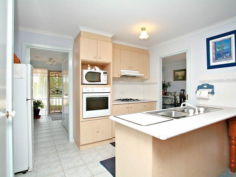 18 Tudor Court, Narre Warren VIC 3805