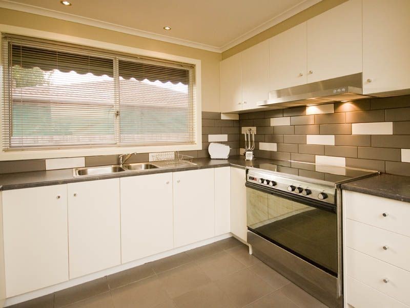 13 Guildford Crescent, Narre Warren VIC 3805