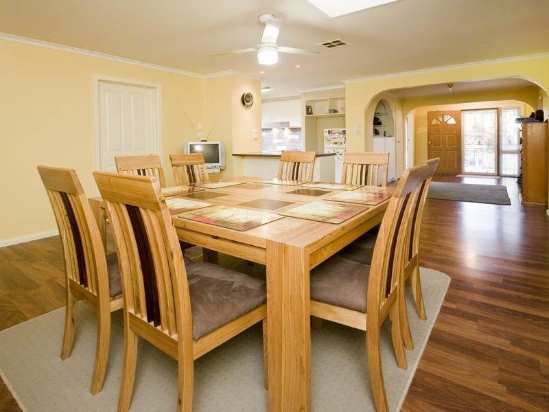 13 Guildford Crescent, Narre Warren VIC 3805