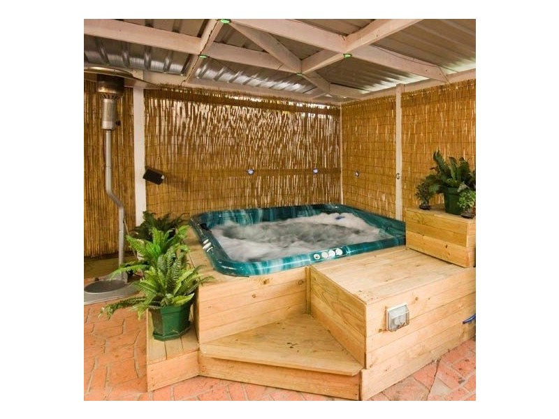 13 Guildford Crescent, Narre Warren VIC 3805