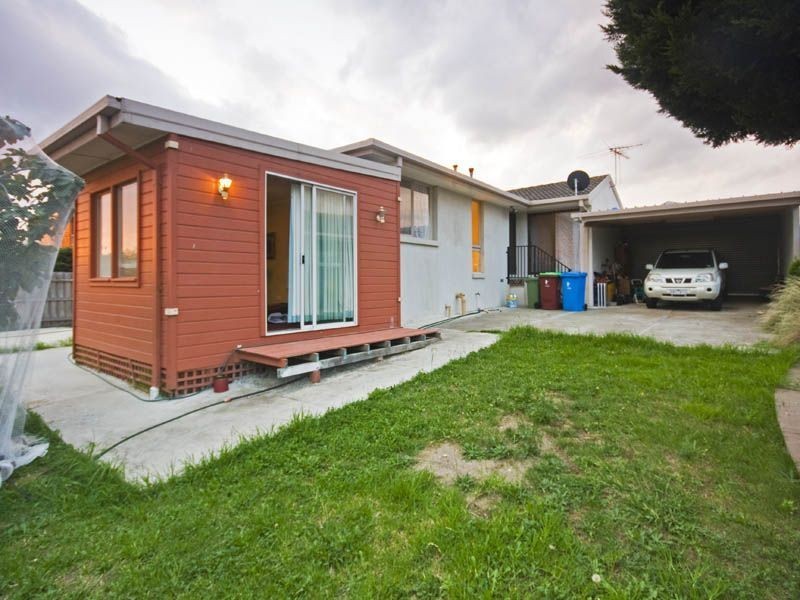 9 George Chudleigh Drive, Hallam VIC 3803