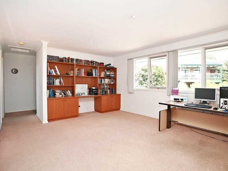 1 Kalmia Court, Narre Warren VIC 3805