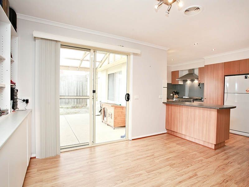 8 Rochford Place, Narre Warren South VIC 3805