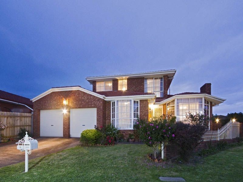 9 Bridle Court, Endeavour Hills VIC 3802