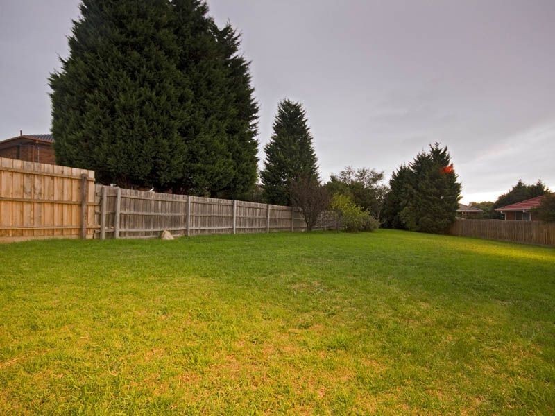 9 Bridle Court, Endeavour Hills VIC 3802