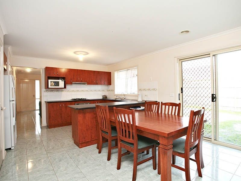 43 Elida Crescent, Narre Warren South VIC 3805