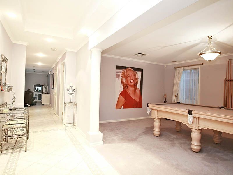 109 Amber Crescent, Narre Warren VIC 3805