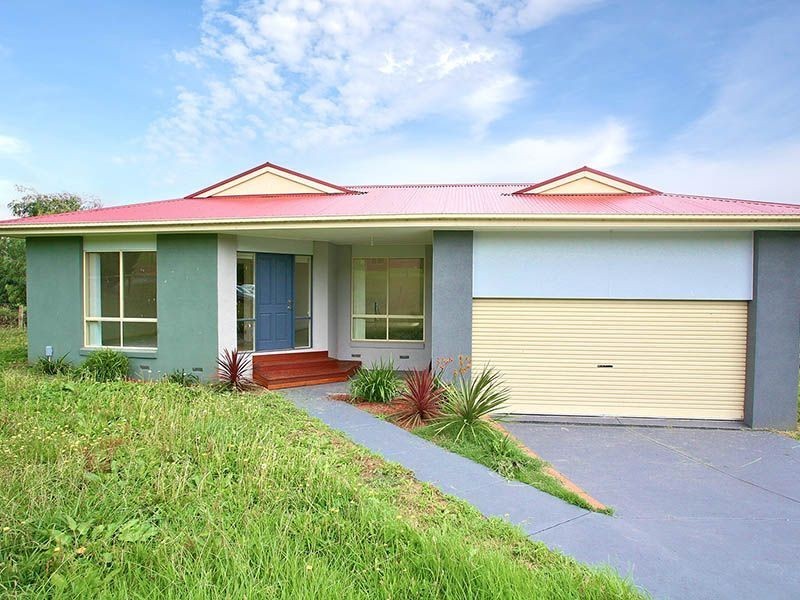 2 Carlile Court, Drouin VIC 3818