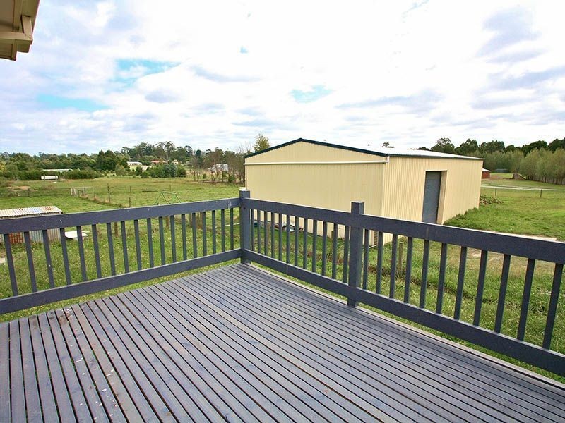 2 Carlile Court, Drouin VIC 3818