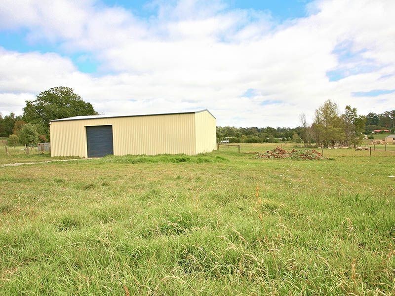 2 Carlile Court, Drouin VIC 3818