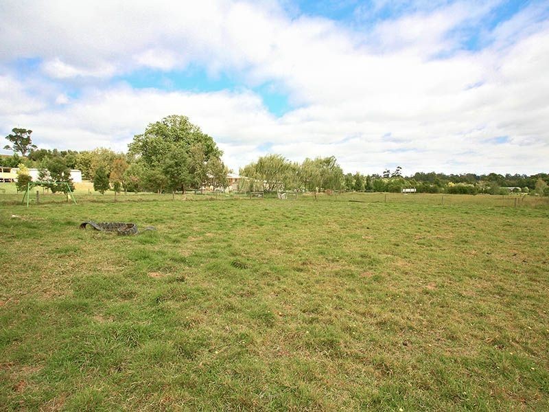 2 Carlile Court, Drouin VIC 3818