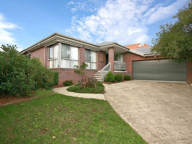 4 Shawnee Court, Narre Warren VIC 3805