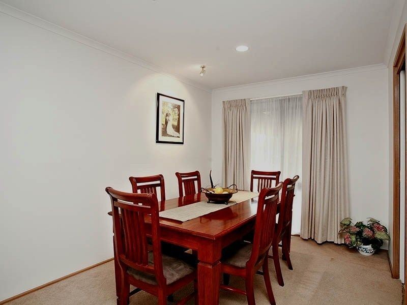 4 Shawnee Court, Narre Warren VIC 3805