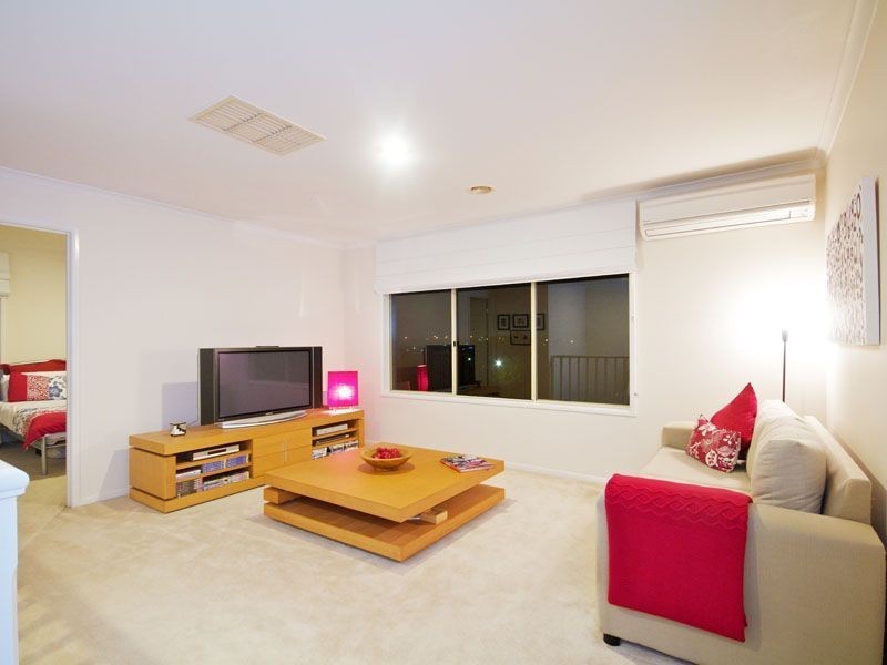 5 Wheatsheaf Court, Narre Warren North VIC 3804