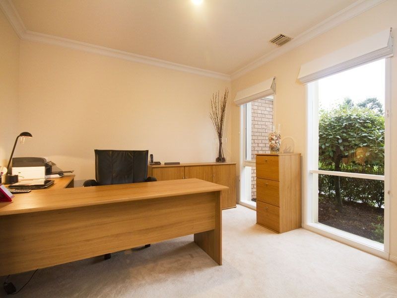 5 Wheatsheaf Court, Narre Warren North VIC 3804
