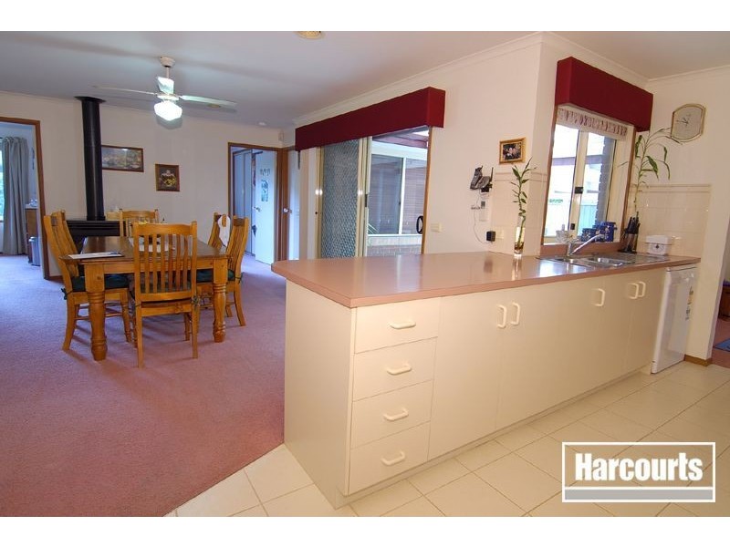 15 Wesley Drive, Narre Warren VIC 3805