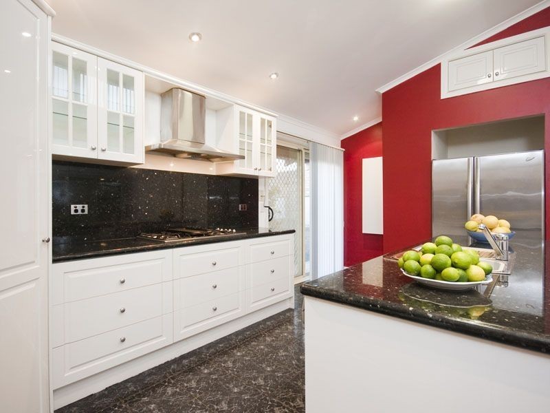 8 Dunkinson Street, Narre Warren VIC 3805