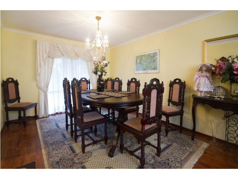 12 Anthony Court, Hallam VIC 3803