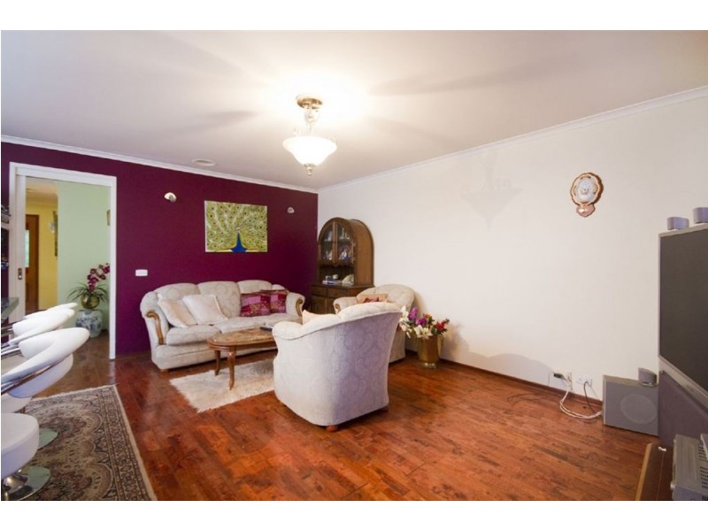 12 Anthony Court, Hallam VIC 3803