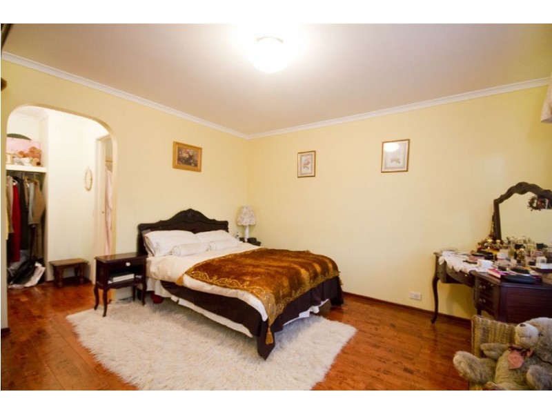 12 Anthony Court, Hallam VIC 3803