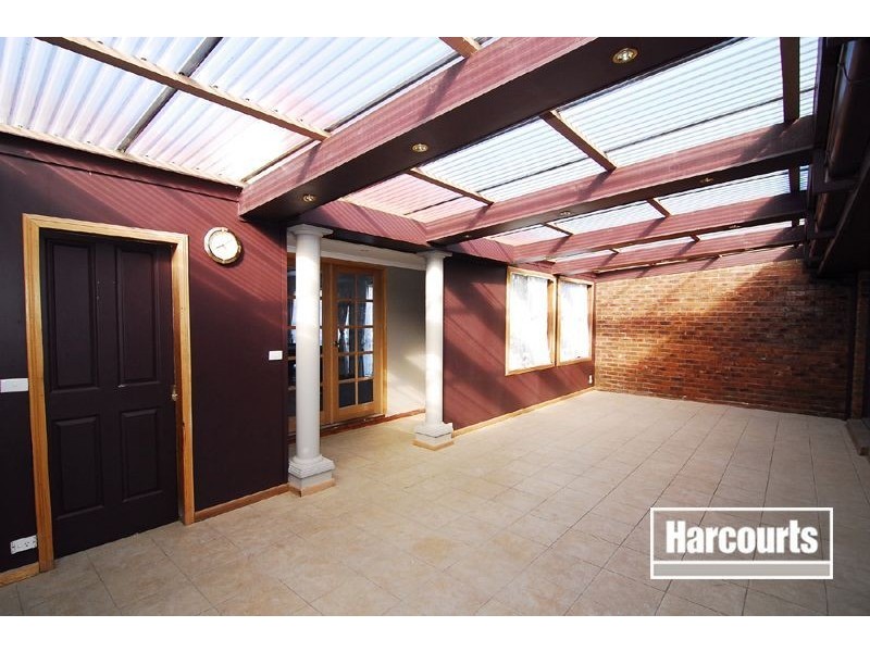 16 Carmen Court, Hampton Park VIC 3976