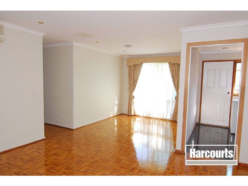 16 Carmen Court, Hampton Park VIC 3976