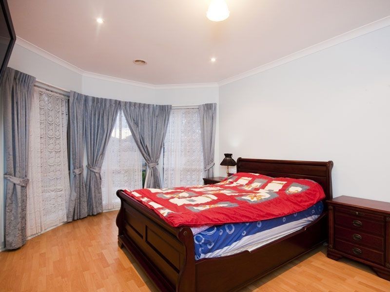 105 Emily Drive, Hallam VIC 3803