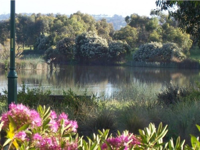 18 The Esplanade, Narre Warren South VIC 3805