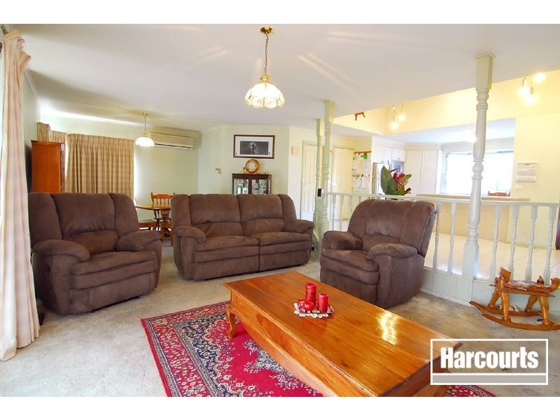 16 Kallara Crescent, Narre Warren VIC 3805