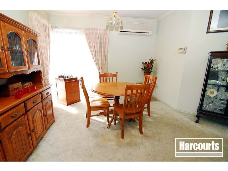 16 Kallara Crescent, Narre Warren VIC 3805