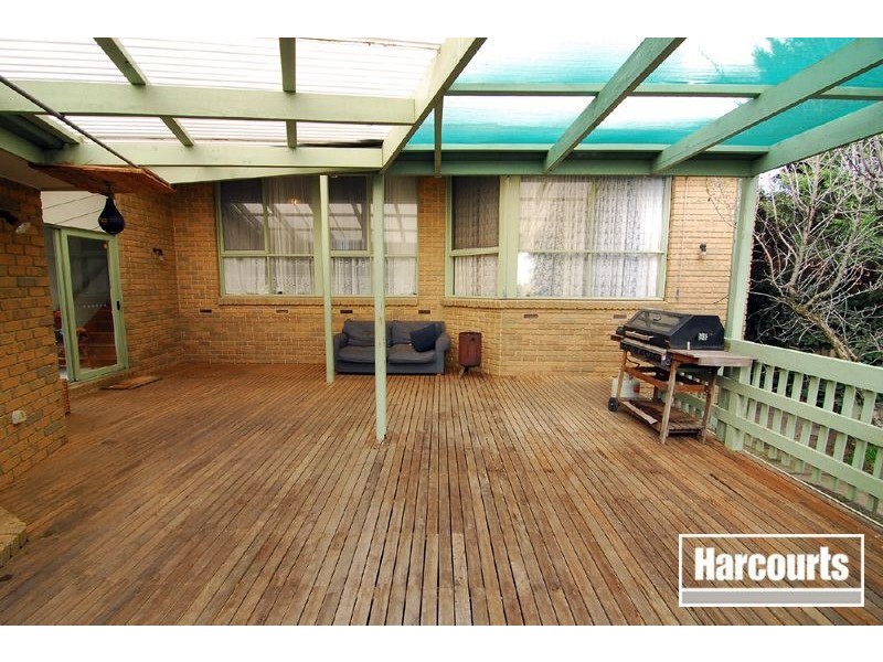 16 Kallara Crescent, Narre Warren VIC 3805