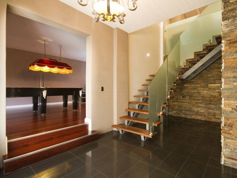 13 Gray Close, Endeavour Hills VIC 3802