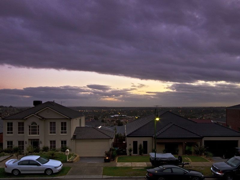 51 Montbrae Circuit, Narre Warren VIC 3805