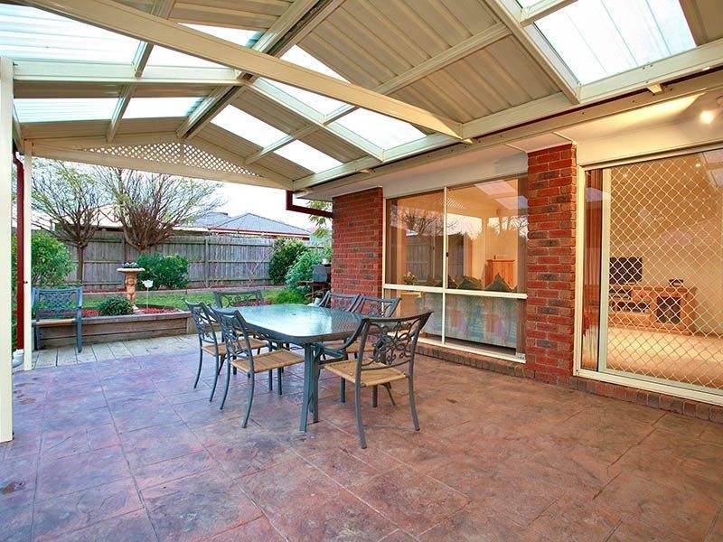 54 The Avenue, Narre Warren South VIC 3805