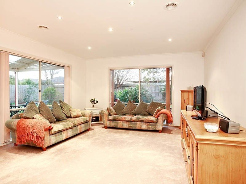 54 The Avenue, Narre Warren South VIC 3805