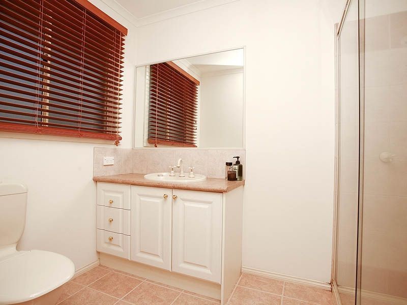 54 The Avenue, Narre Warren South VIC 3805