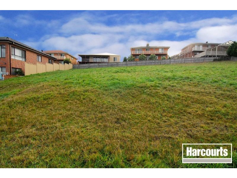 23 Wintersun Road, Berwick VIC 3806