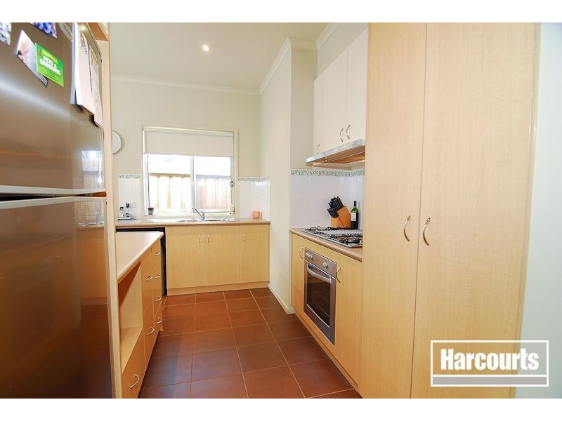 9/150 Avebury Drive, Berwick VIC 3806