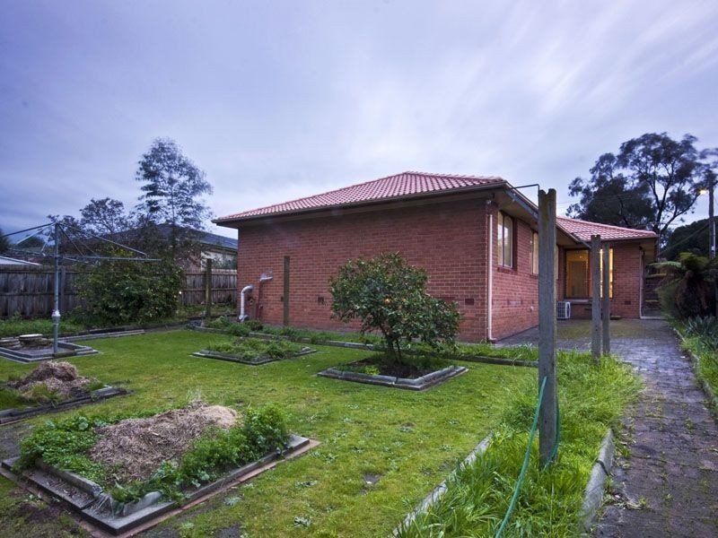 20 Raven Crescent, Narre Warren VIC 3805