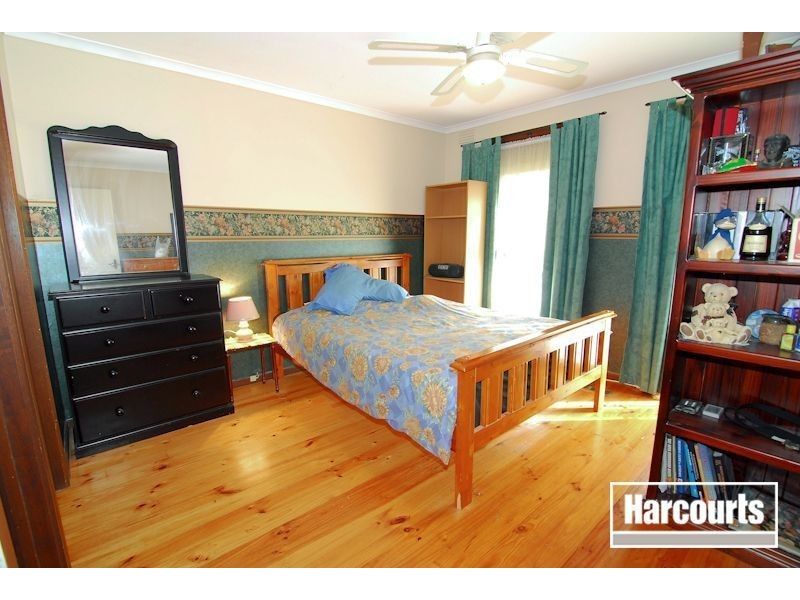 8 Parklands Court, Narre Warren VIC 3805