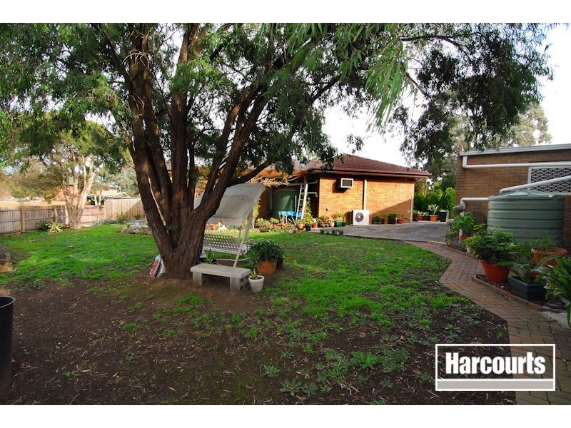 8 Parklands Court, Narre Warren VIC 3805