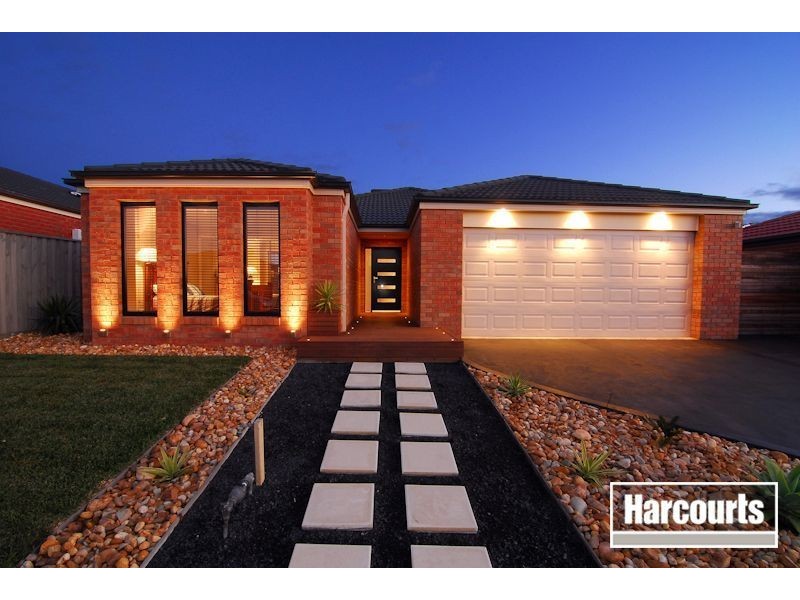 28 Flametree Circuit, Cranbourne VIC 3977