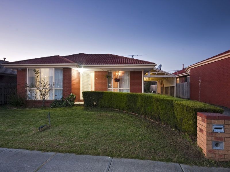 6 Tomasetti Crescent, Narre Warren VIC 3805