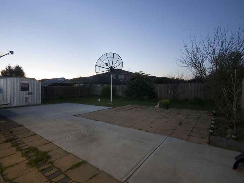 6 Tomasetti Crescent, Narre Warren VIC 3805