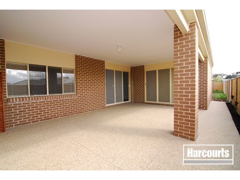 3 Gabitt Street, Cranbourne East VIC 3977