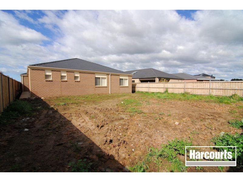 3 Gabitt Street, Cranbourne East VIC 3977